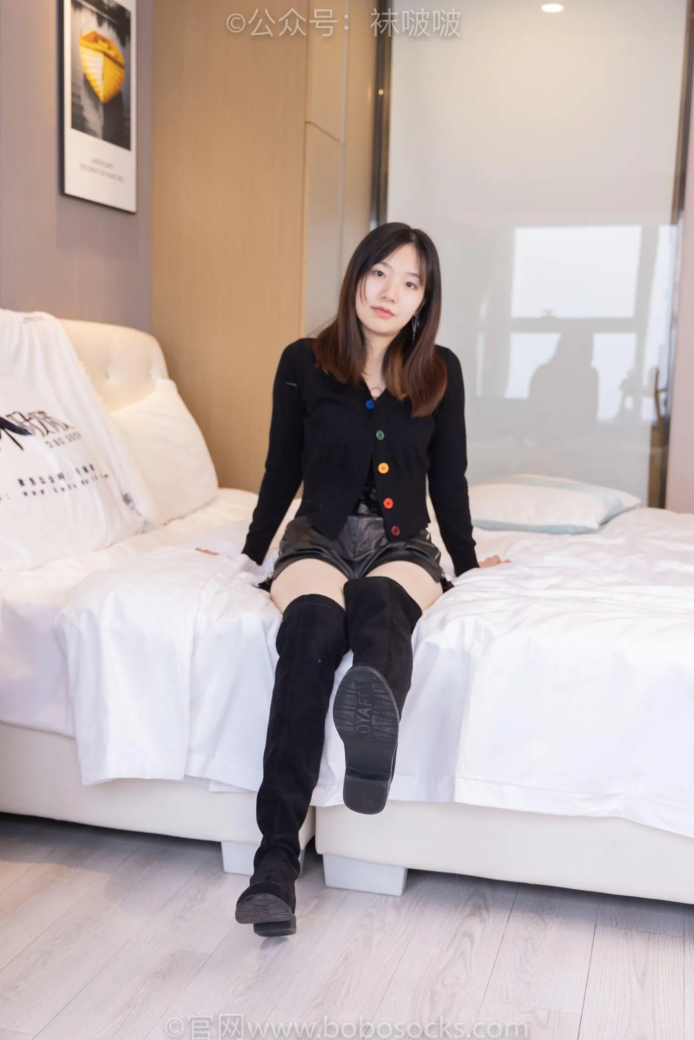 [BoBoSocks袜啵啵]NO.072 小甜豆-两双长靴、厚黑丝、厚肉丝 [144P]插图9